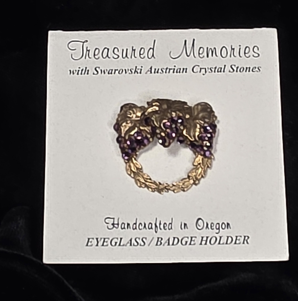 Treasured Memories Eyeglass/Badge Holder, Handcrafted In‎ Oregan 2000s #1062